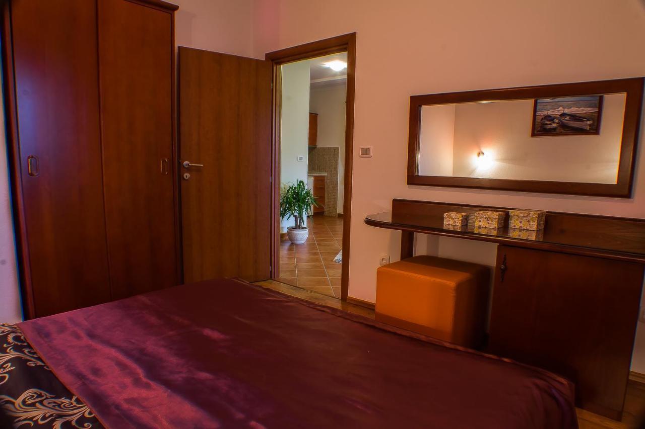 Dmm Apartments Tivat Exterior foto