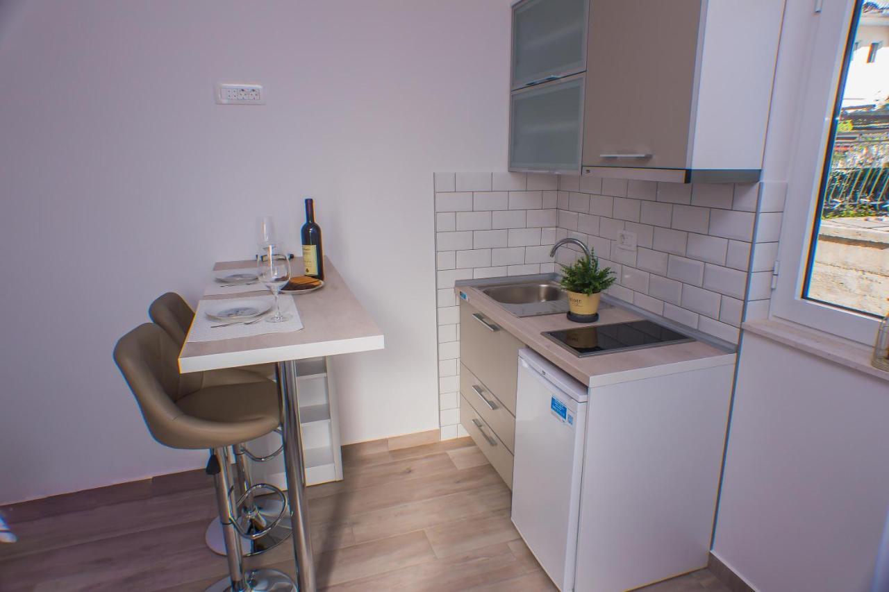 Dmm Apartments Tivat Exterior foto